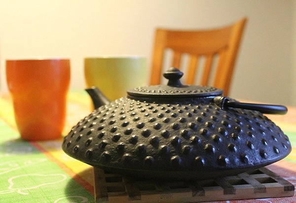 Iron cast teapot is popular in Japan