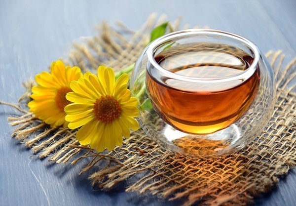 The double-wall vacuum glass teacup has a great heat-shielding performance