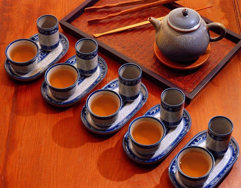 The smelling cups usually matching with tasting cups