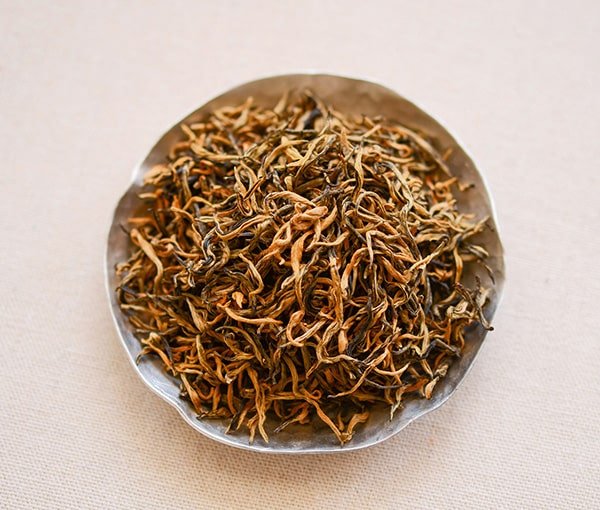 Dianhong is famous for its golden tips