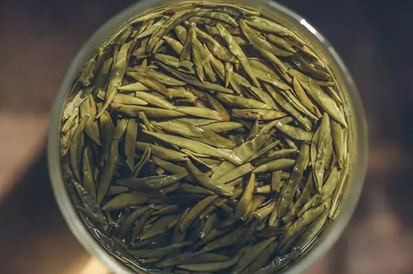 Meng Ding Huang Ya tastes like roasted chestnuts and very sweet