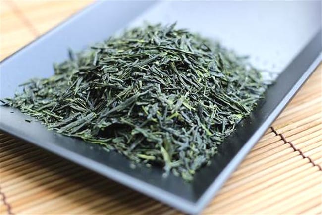 Gyokuro dried leaves