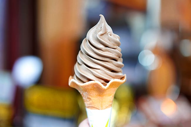 Hojicha ice cream produced by 森乃園