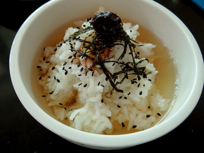 Simple Hojicha chazuke